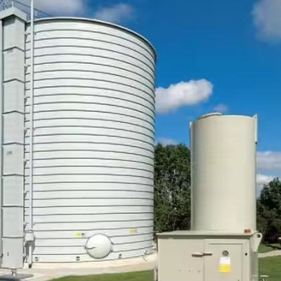 10m3 Vertical Cryogenic Liquid Oxygen Storage Tank 1.6MPa 304 Stainless Steel