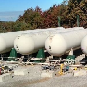 10m3 Vertical Cryogenic Liquid Oxygen Storage Tank 1.6MPa 304 Stainless Steel